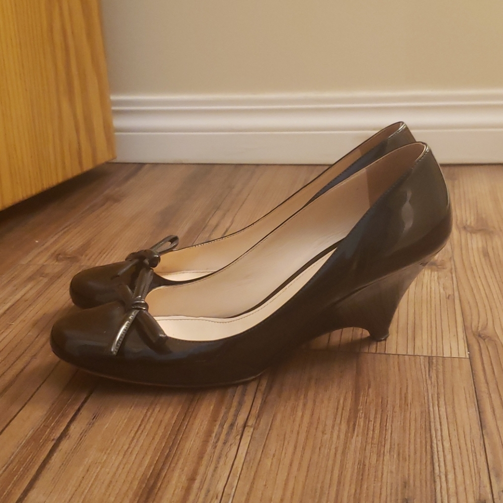 Prada heels - Picture 2 of 3